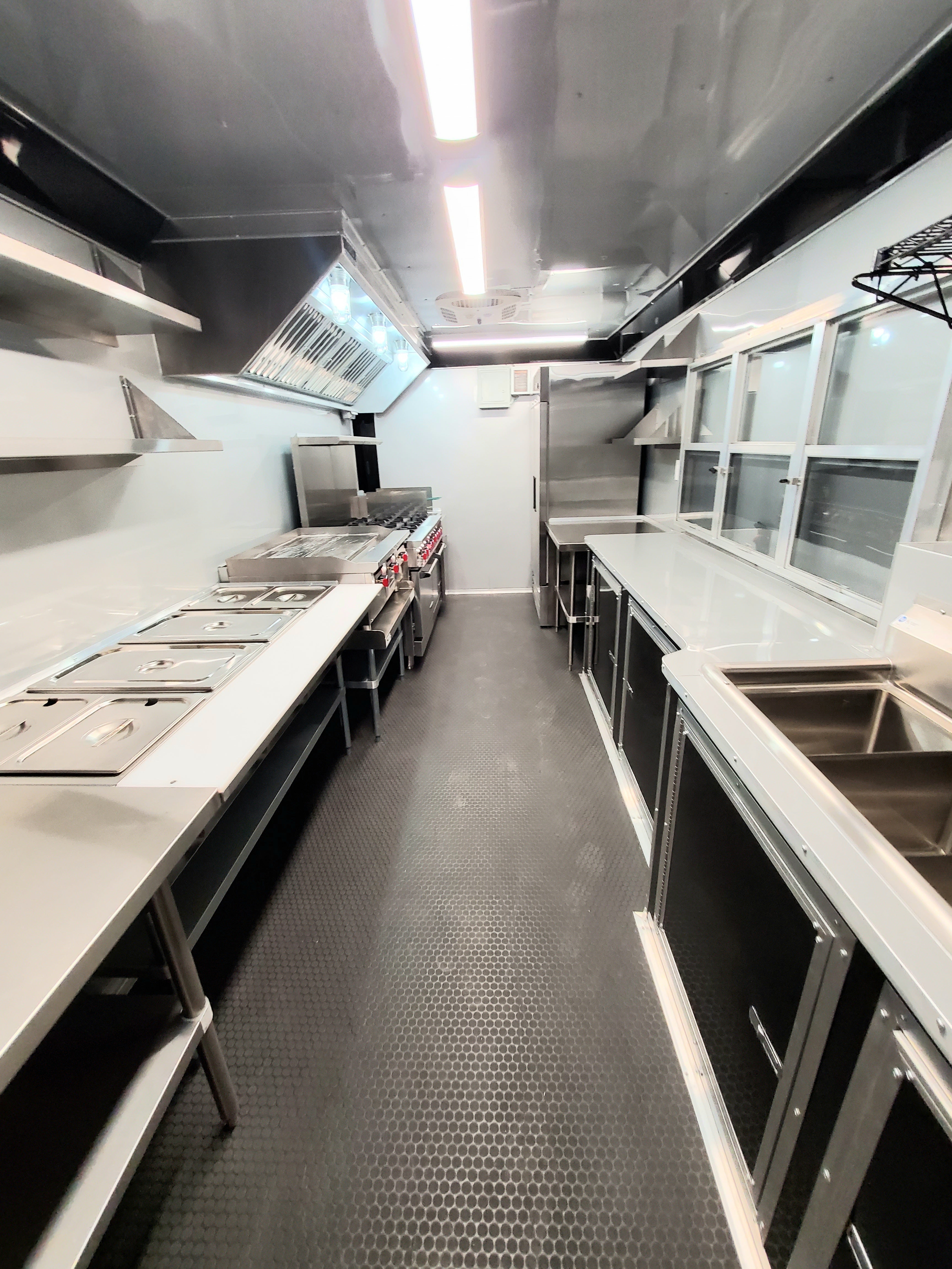 18ft Mobile Kitchen