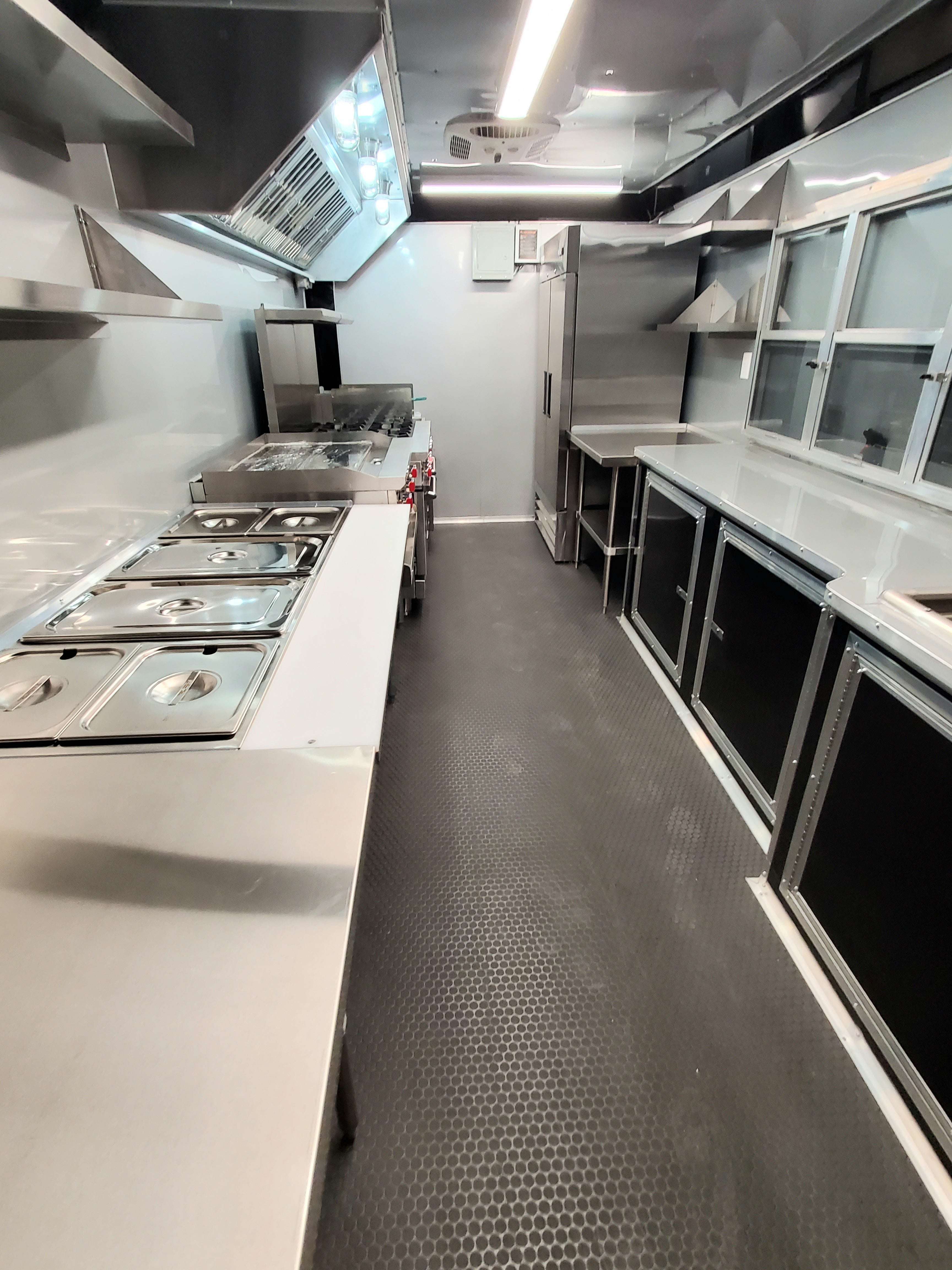 18ft Mobile Kitchen