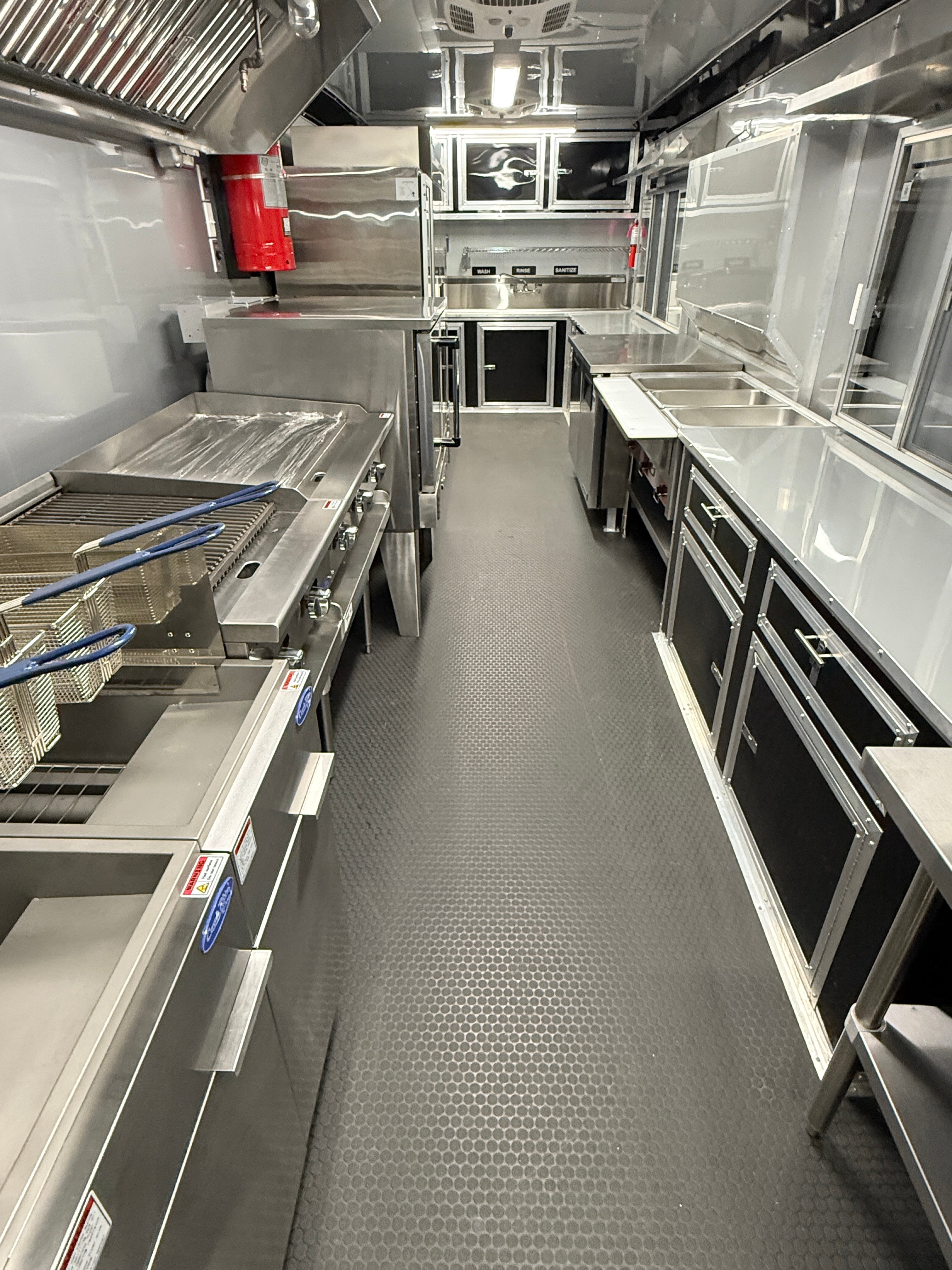 40 FT Gooseneck Smoker Concession