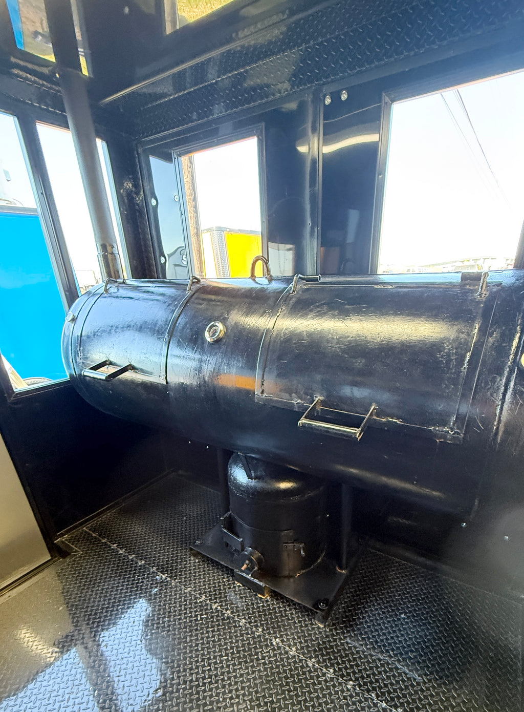 28 FT Smoker Concession with Restroom